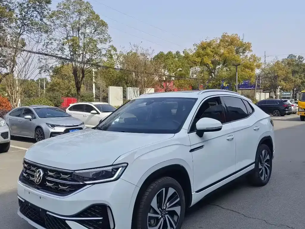 Volkswagen Tayron X