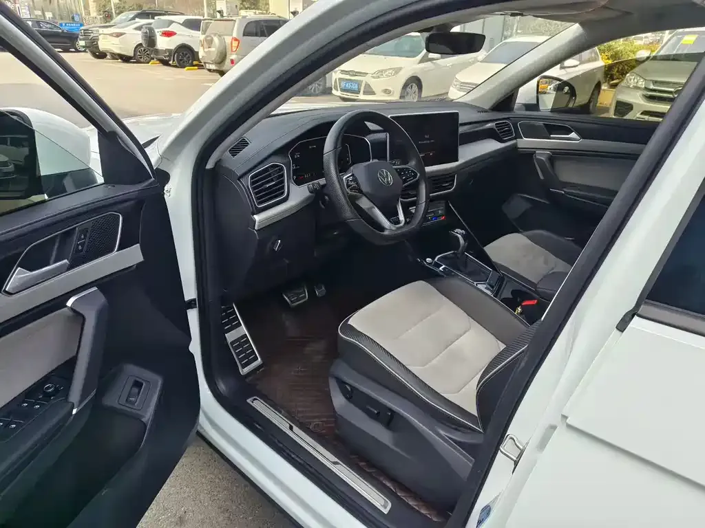 Volkswagen Tayron X 2023 из CN, фото 4