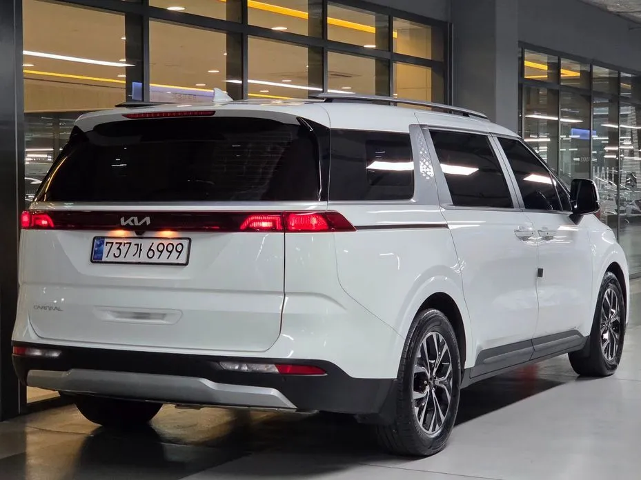 Kia Carnival 2023 из KR, фото 6