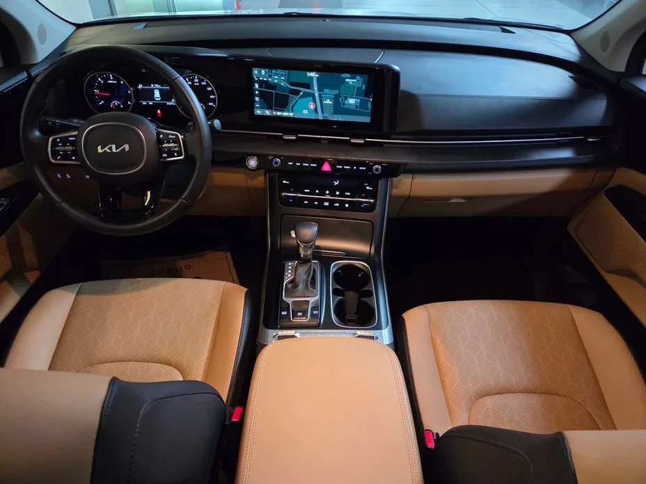 Kia Carnival 2023 из KR, фото 2