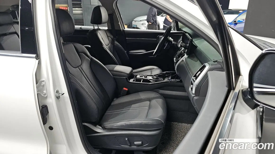 Kia Sorento — фото 6