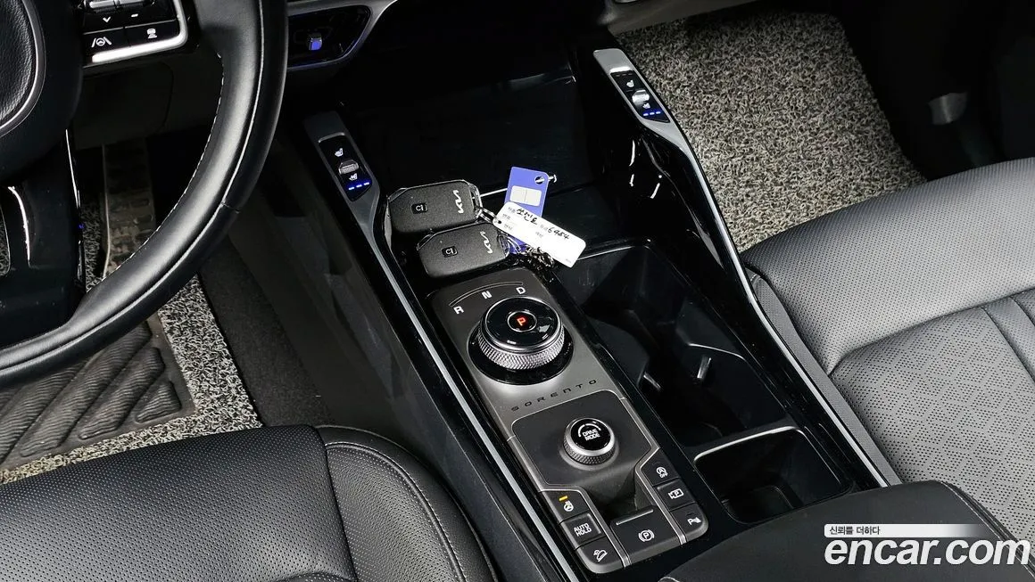 Kia Sorento — фото 10