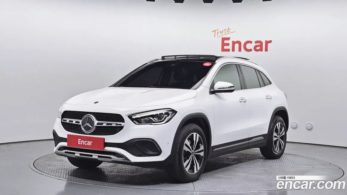 Mercedes-Benz GLA-Class