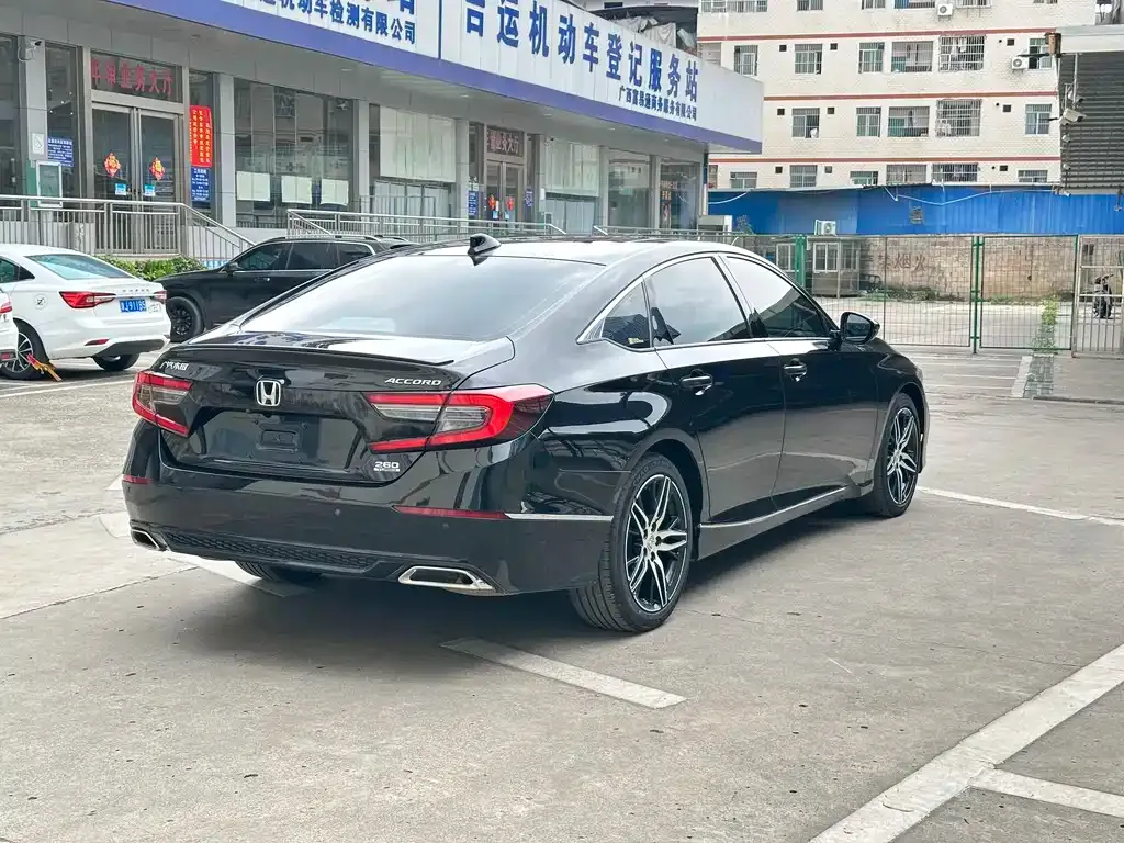 Honda Accord 2022 из CN, фото 8