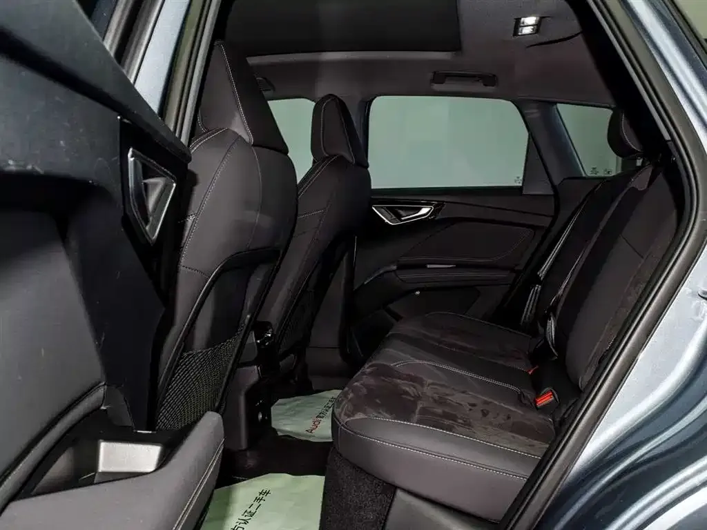 Audi Q4 e-tron 2024 из CN, фото 2