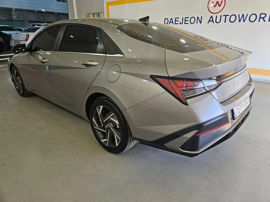 Hyundai AVANTE — фото 5