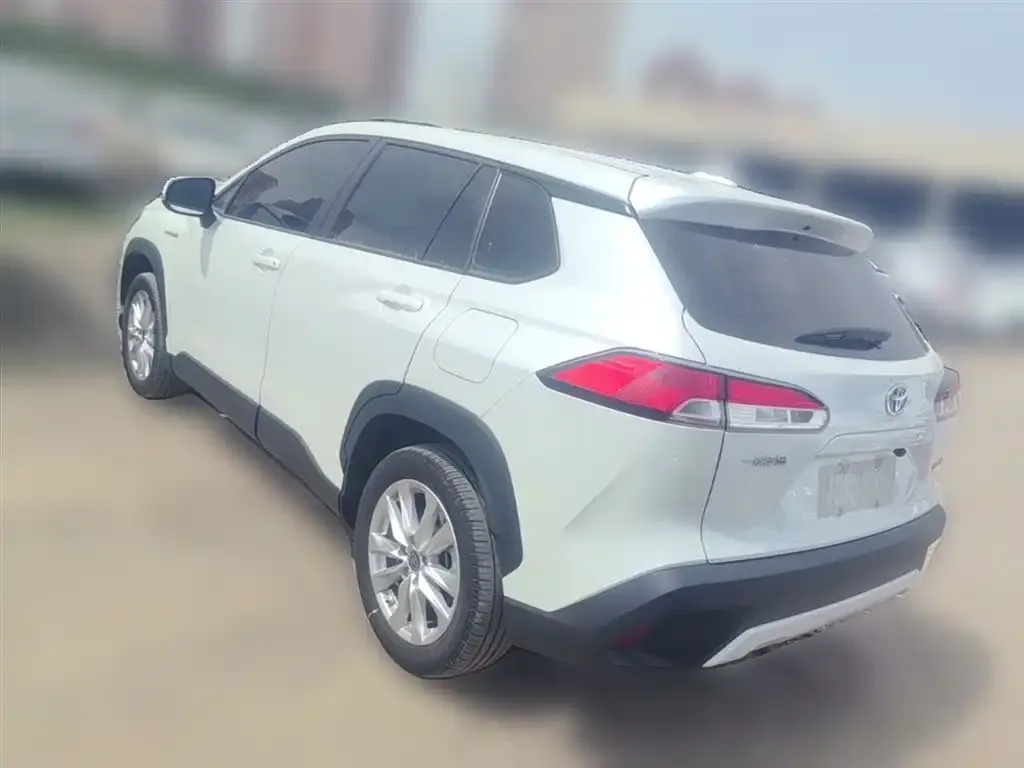 Toyota Corolla Cross — фото 3