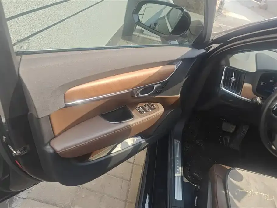 Volvo S90 — фото 8