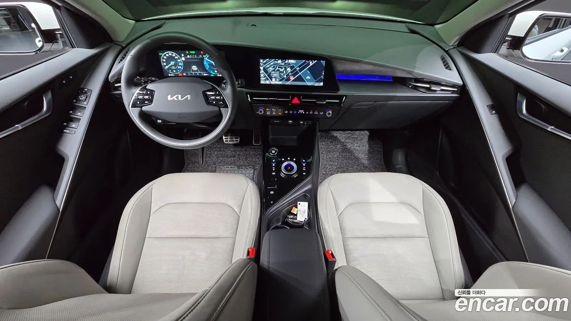 Kia Niro — фото 10