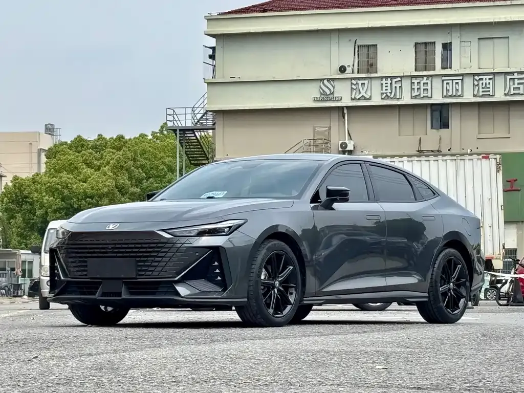 Changan UNI-V 2023 из CN, фото 4