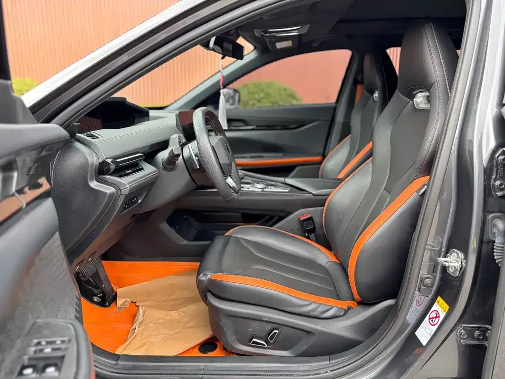 Changan UNI-V 2023 из CN, фото 2