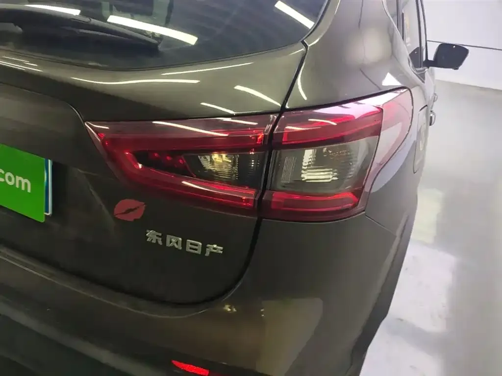 Nissan Qashqai — фото 9