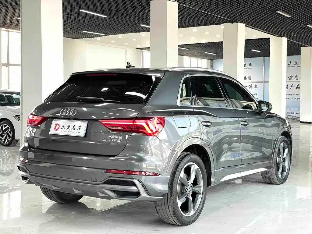 Audi Q3 — фото 3