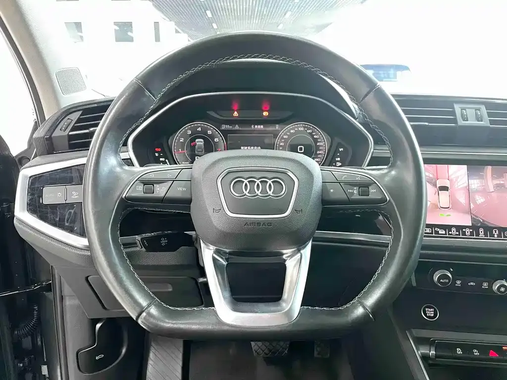 Audi Q3 — фото 5