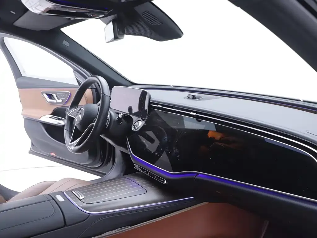 Mercedes-Benz E-Class 2024 из CN, фото 10