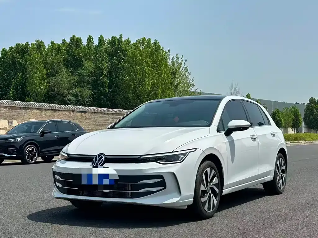 Volkswagen Golf 2025 из CN, фото 1