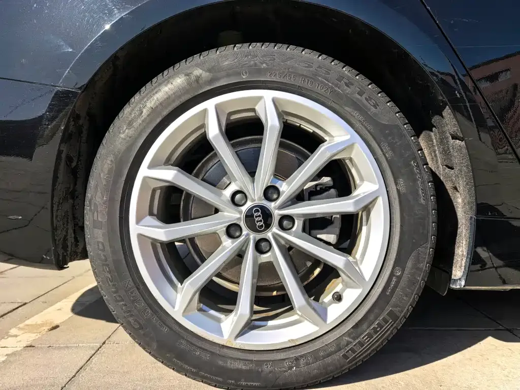Audi A6L 2024 из CN, фото 8