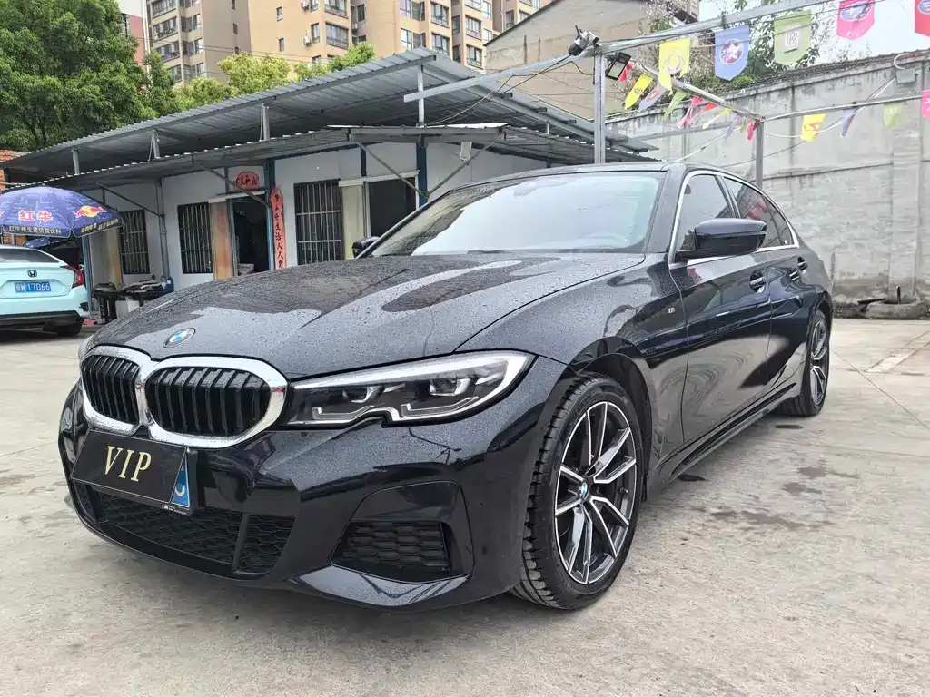 BMW 3 Series 2022 из CN, фото 1