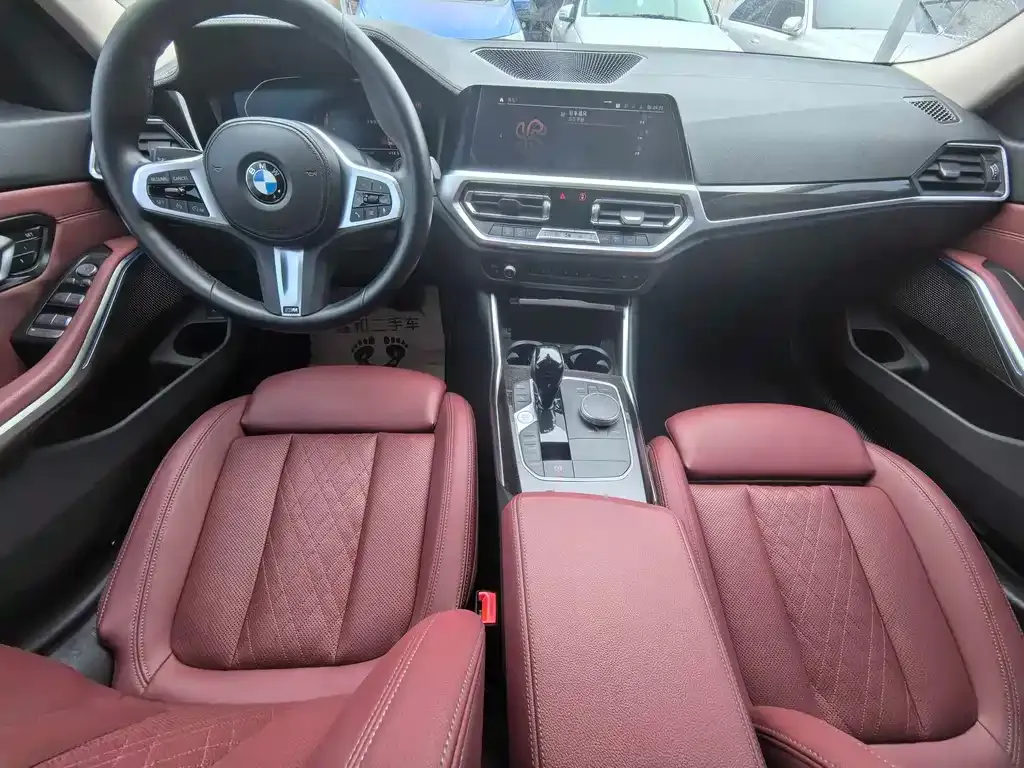 BMW 3 Series 2022 из CN, фото 2