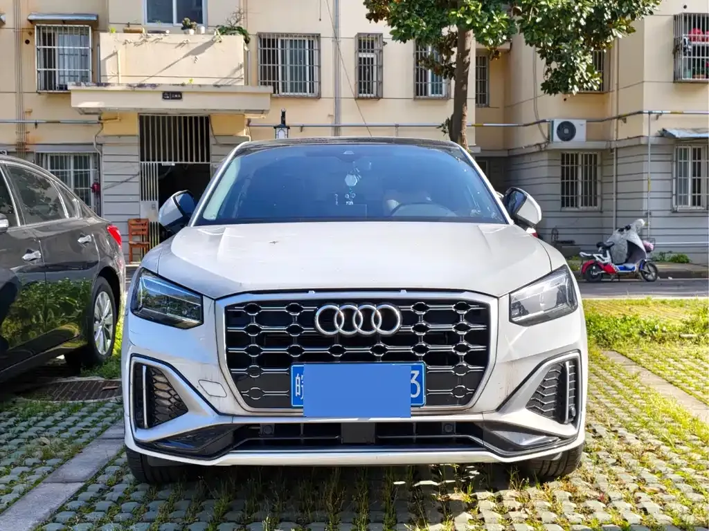 Audi Q2L 2023 из CN, фото 6