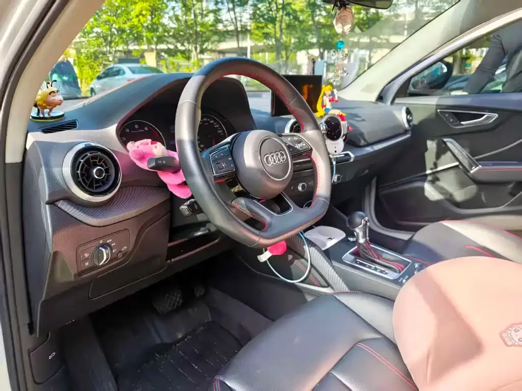 Audi Q2L 2023 из CN, фото 3