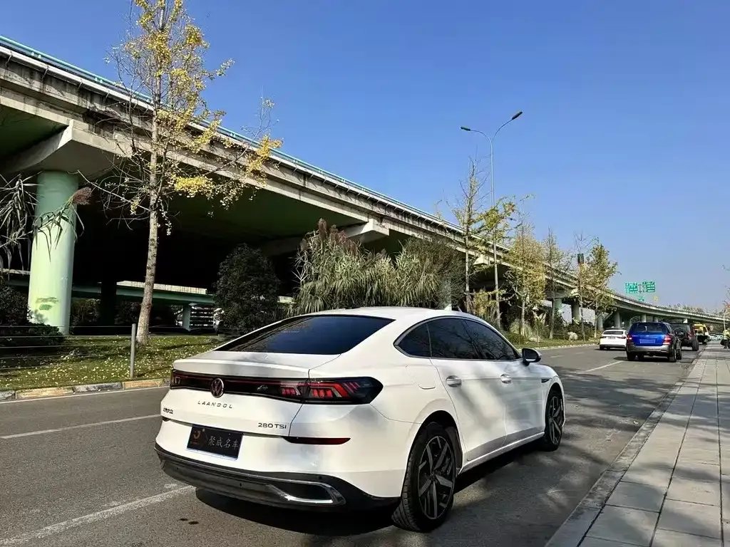 Volkswagen Lamando — фото 10