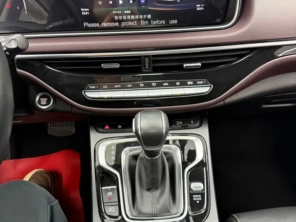 GAC Motor Trumpchi M6 — фото 4