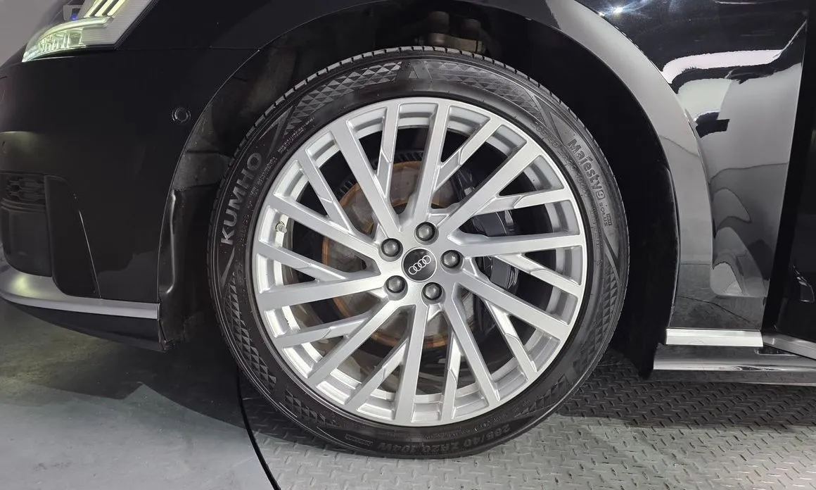 Audi A8 2021 из KR, фото 6