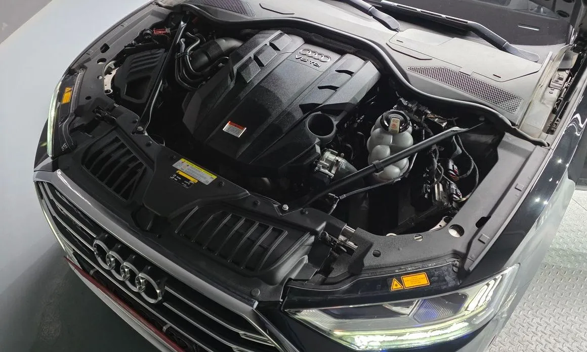 Audi A8 2021 из KR, фото 2