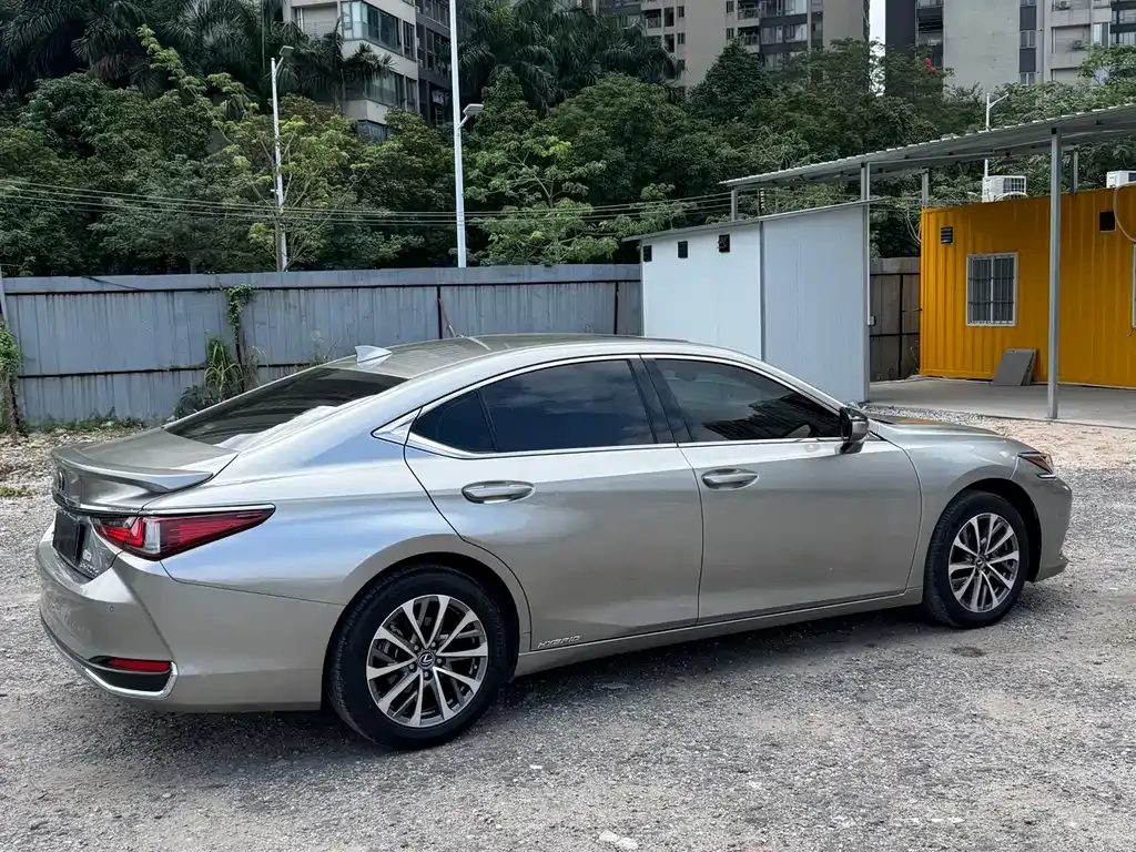 Lexus ES 2022 из CN, фото 9