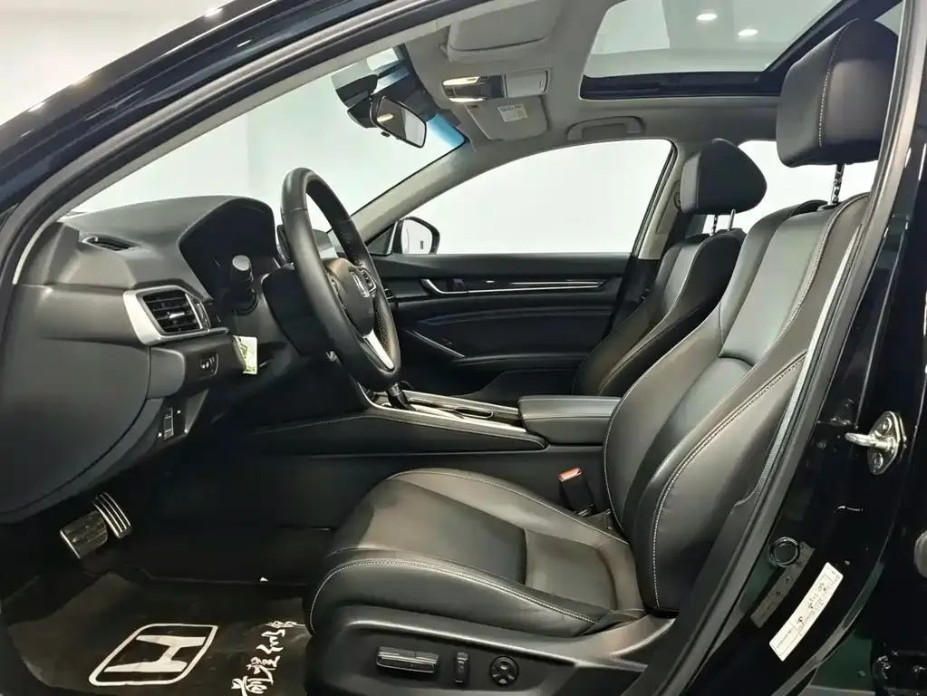 Honda Accord — фото 5
