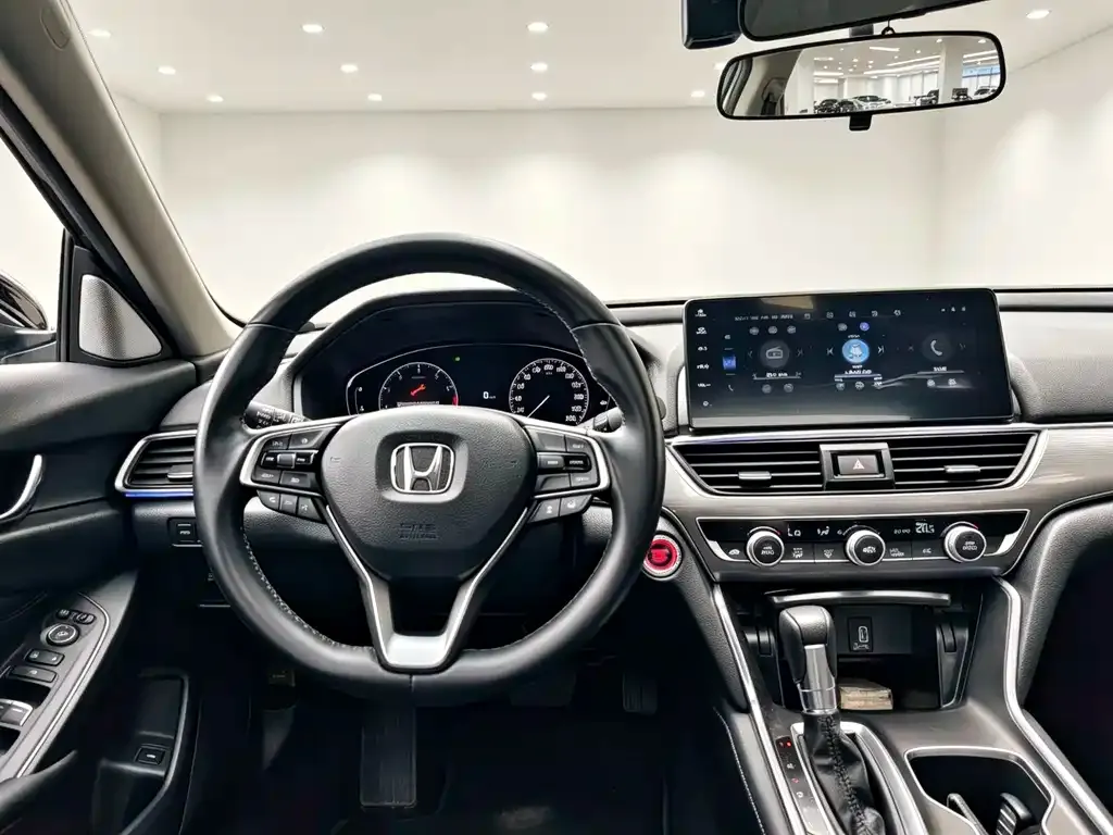 Honda Accord — фото 10