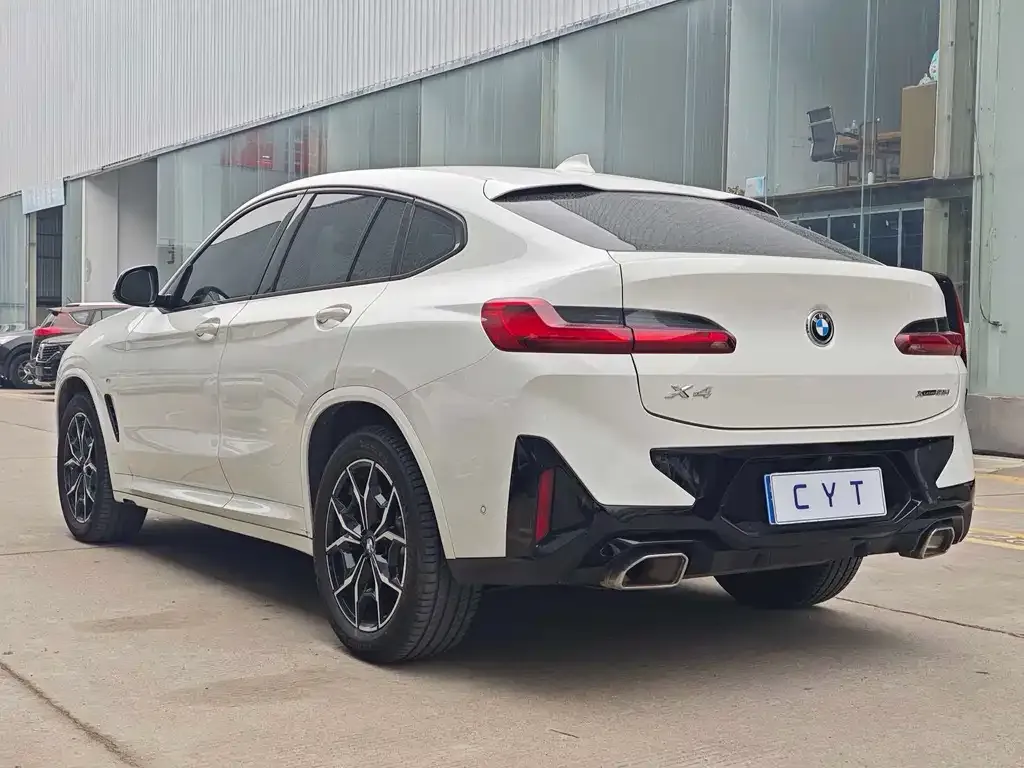 BMW X4 — фото 7