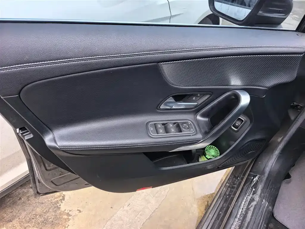 Mercedes-Benz A-Class 2021 из CN, фото 10