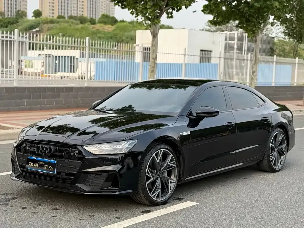 Audi A7L 2023 из CN, фото 1