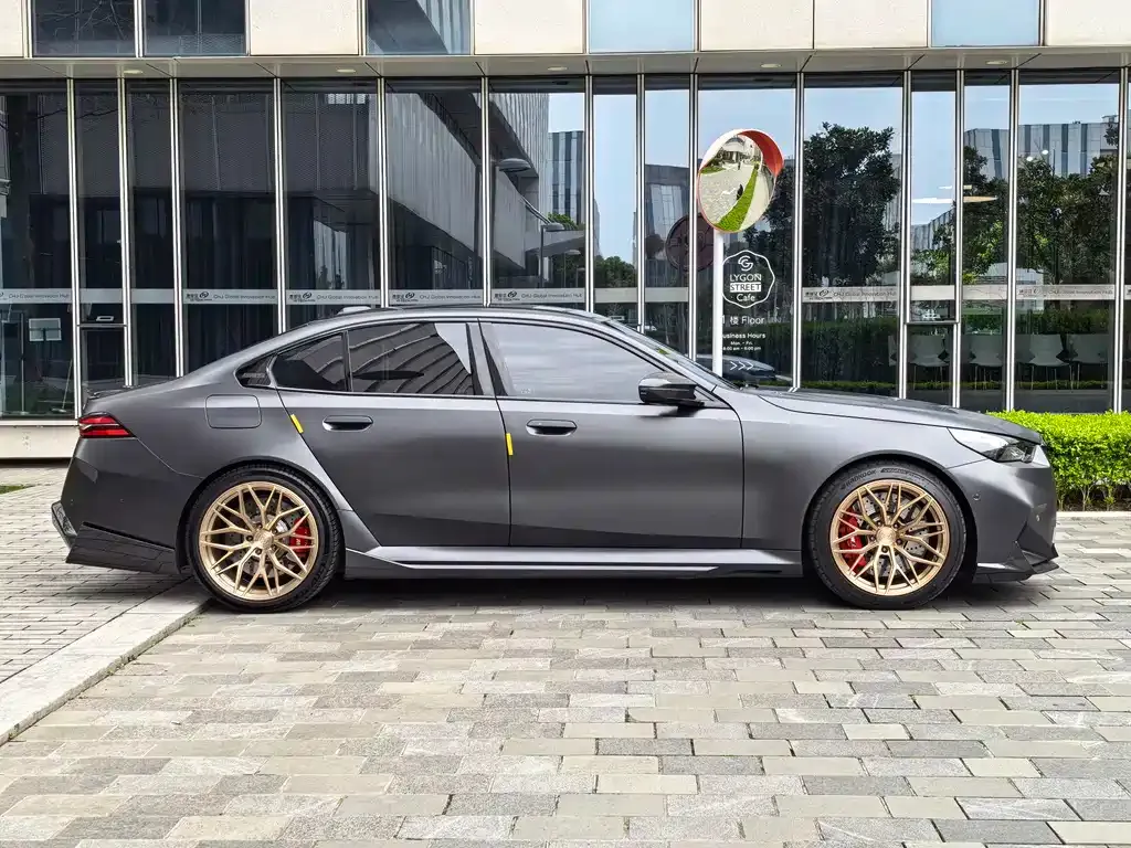 BMW M5 New Energy 2025 из CN, фото 9