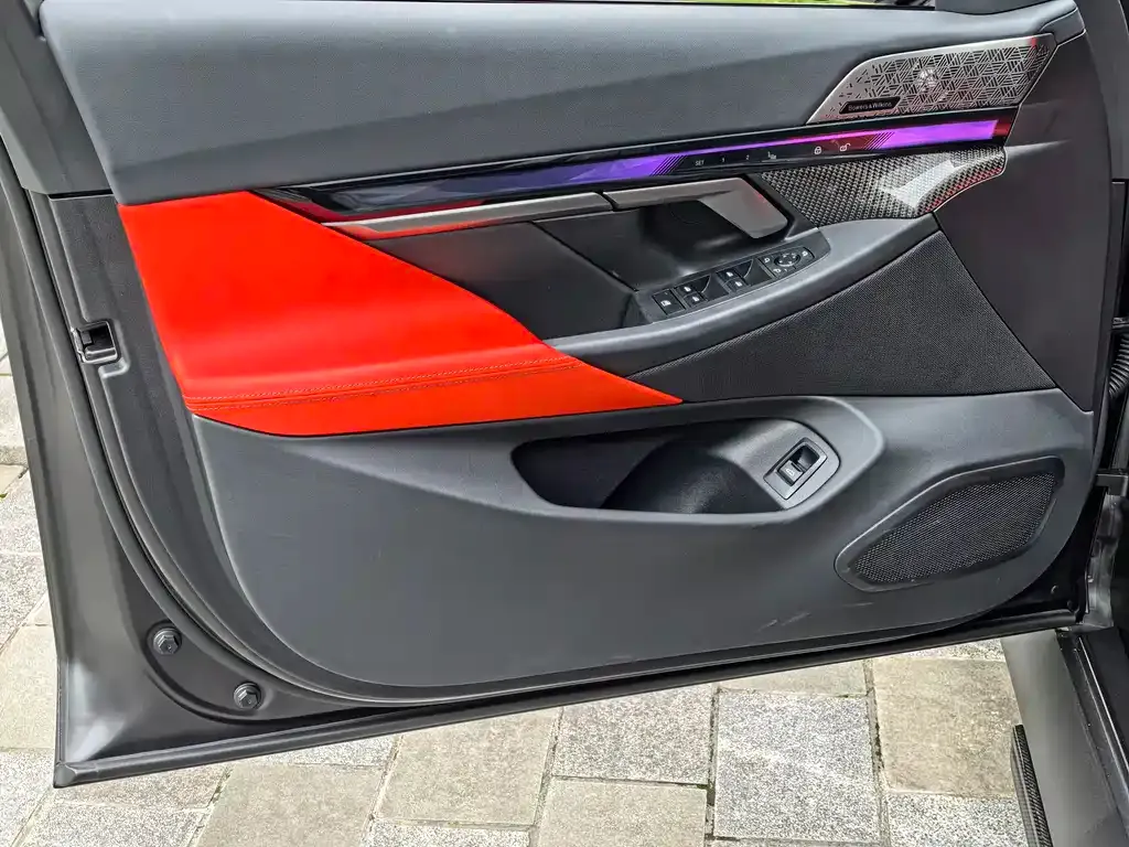 BMW M5 New Energy 2025 из CN, фото 7