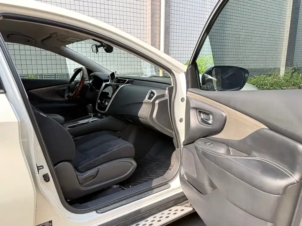 Nissan Murano 2022 из CN, фото 3