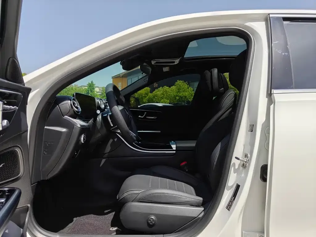 Mercedes-Benz C-Class 2024 из CN, фото 9