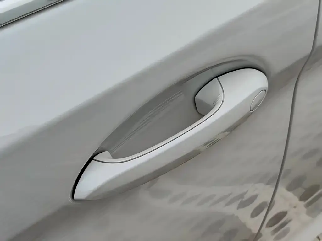 BMW 5 Series New Energy — фото 2