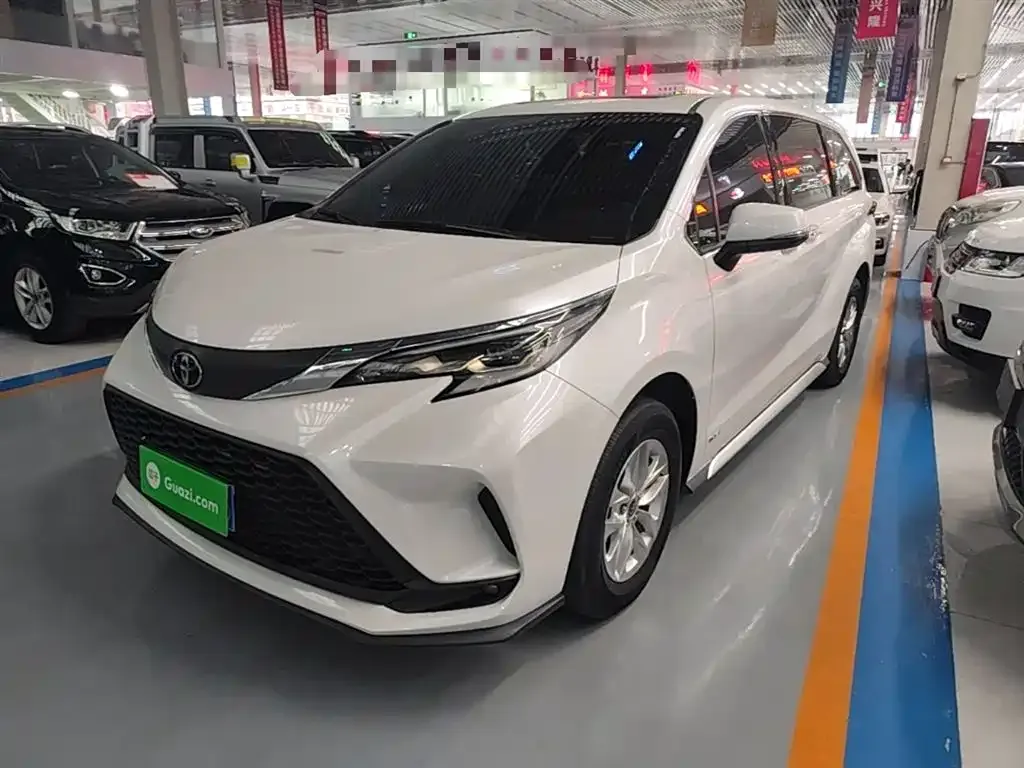 Toyota Granvia 2024 из CN, фото 1