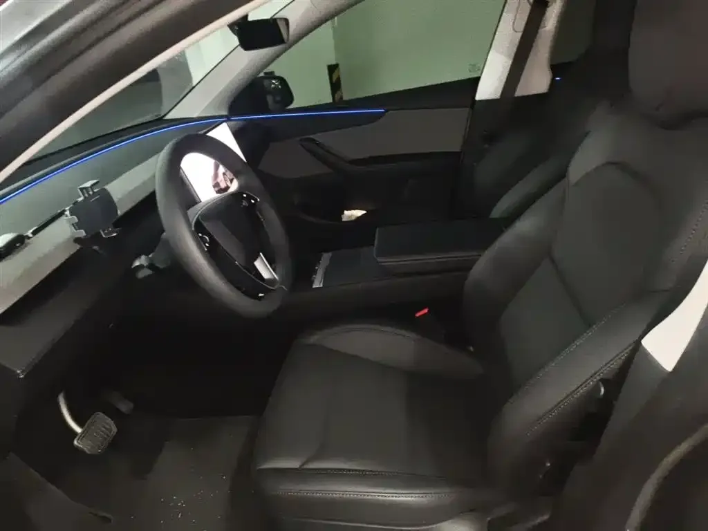 Tesla Model Y 2025 из CN, фото 5