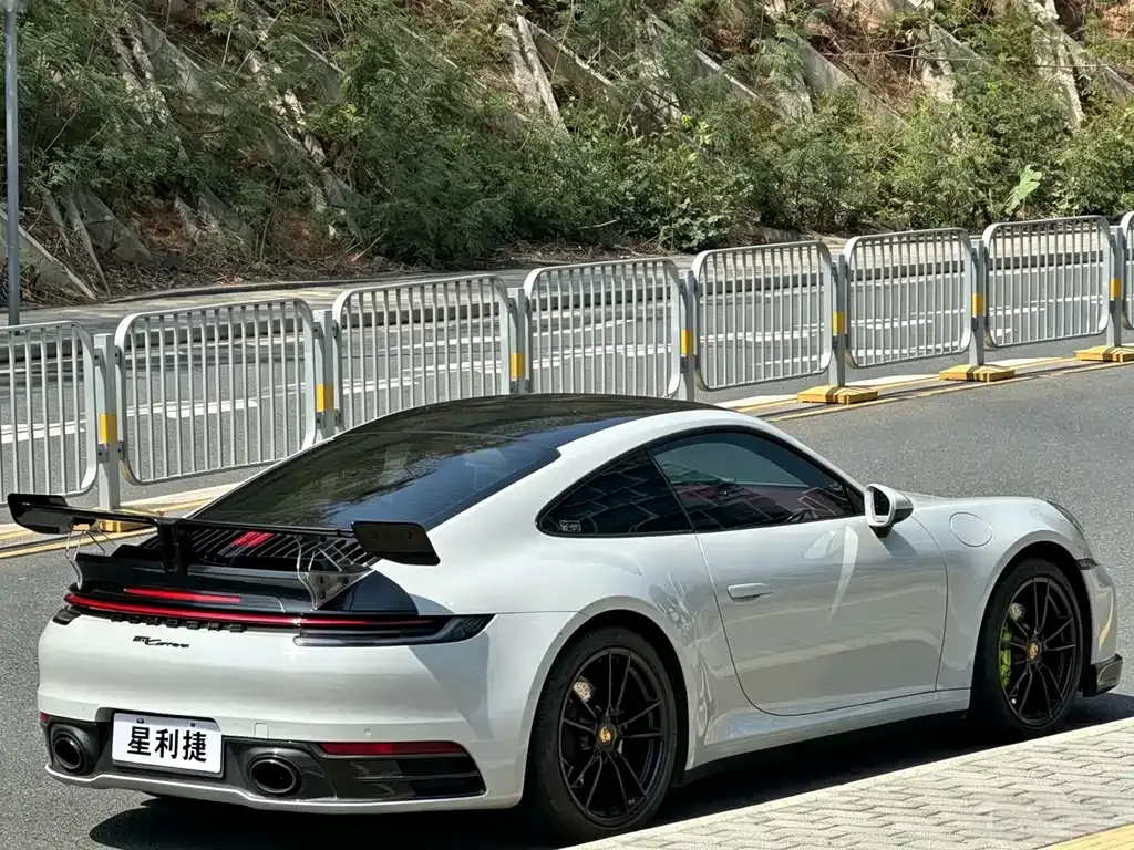 Porsche 911 2021 из CN, фото 4