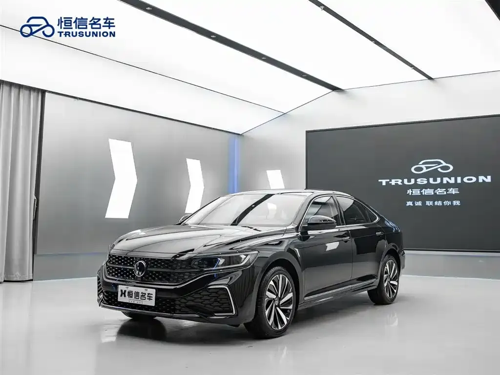 Volkswagen Passat 2023 из CN, фото 1