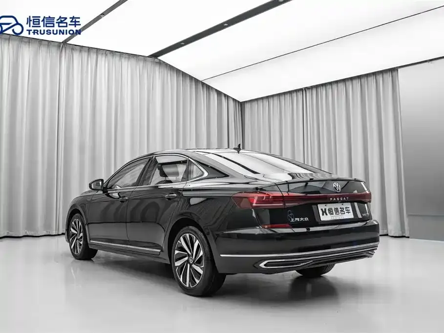 Volkswagen Passat 2023 из CN, фото 8