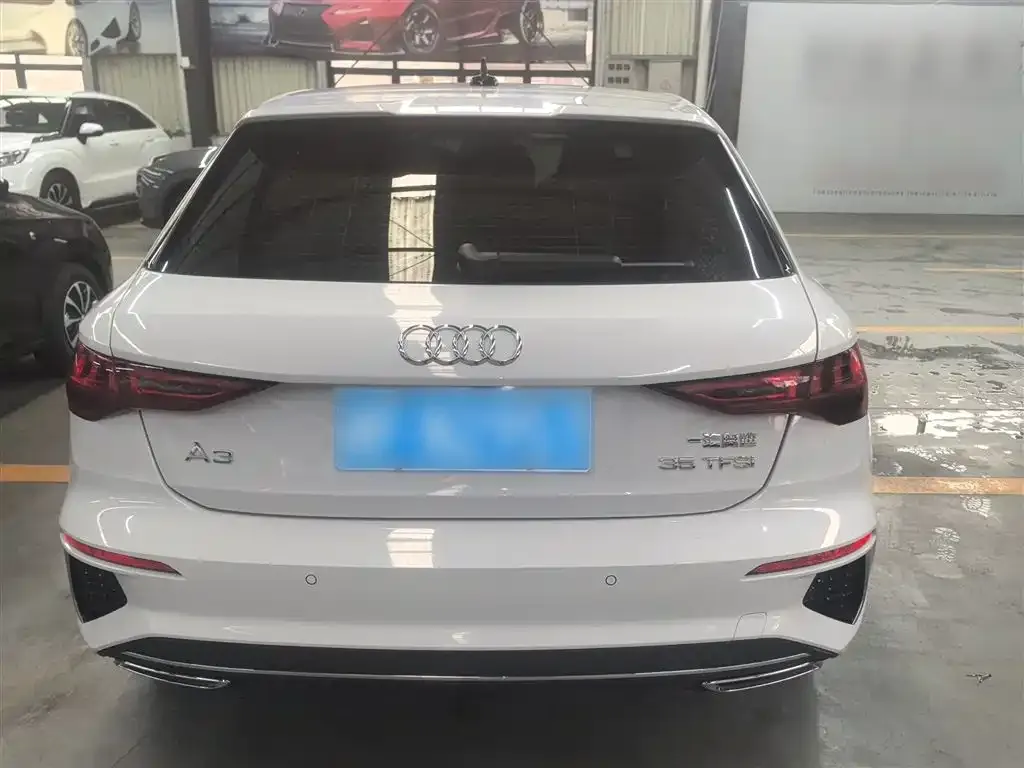Audi A3 2023 из CN, фото 10