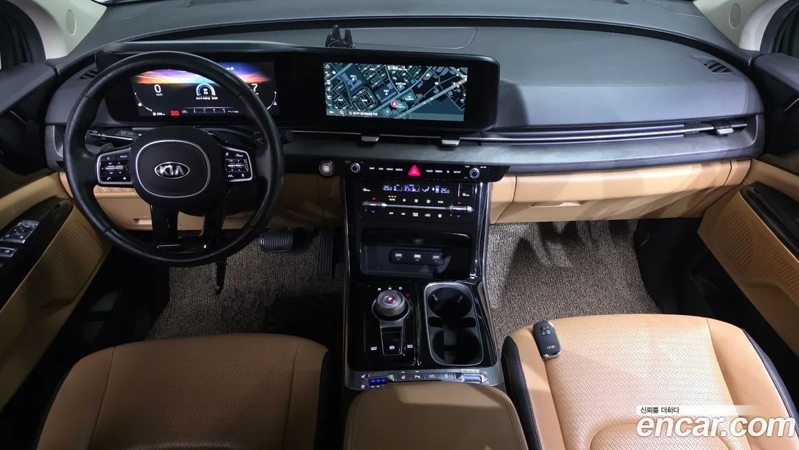 Kia Carnival — фото 10