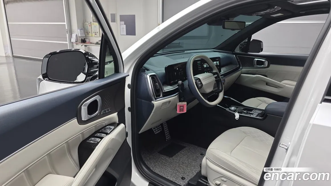 Kia Sorento — фото 7