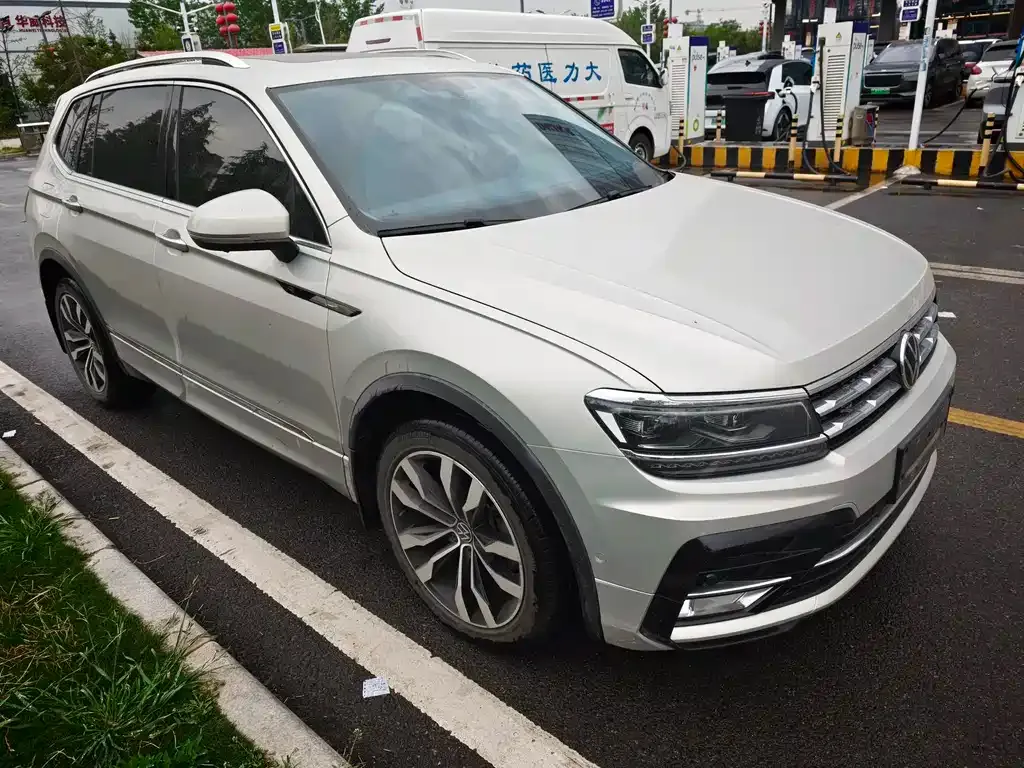 Volkswagen Tiguan L 2021 из CN, фото 7
