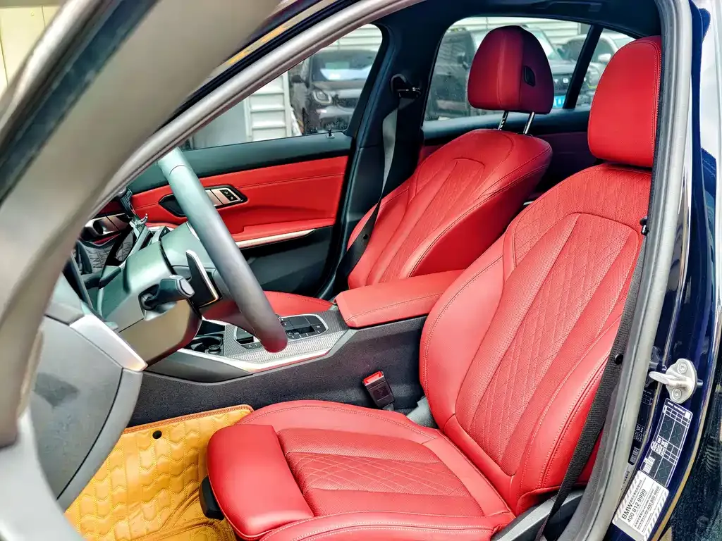 BMW 3 Series 2024 из CN, фото 4